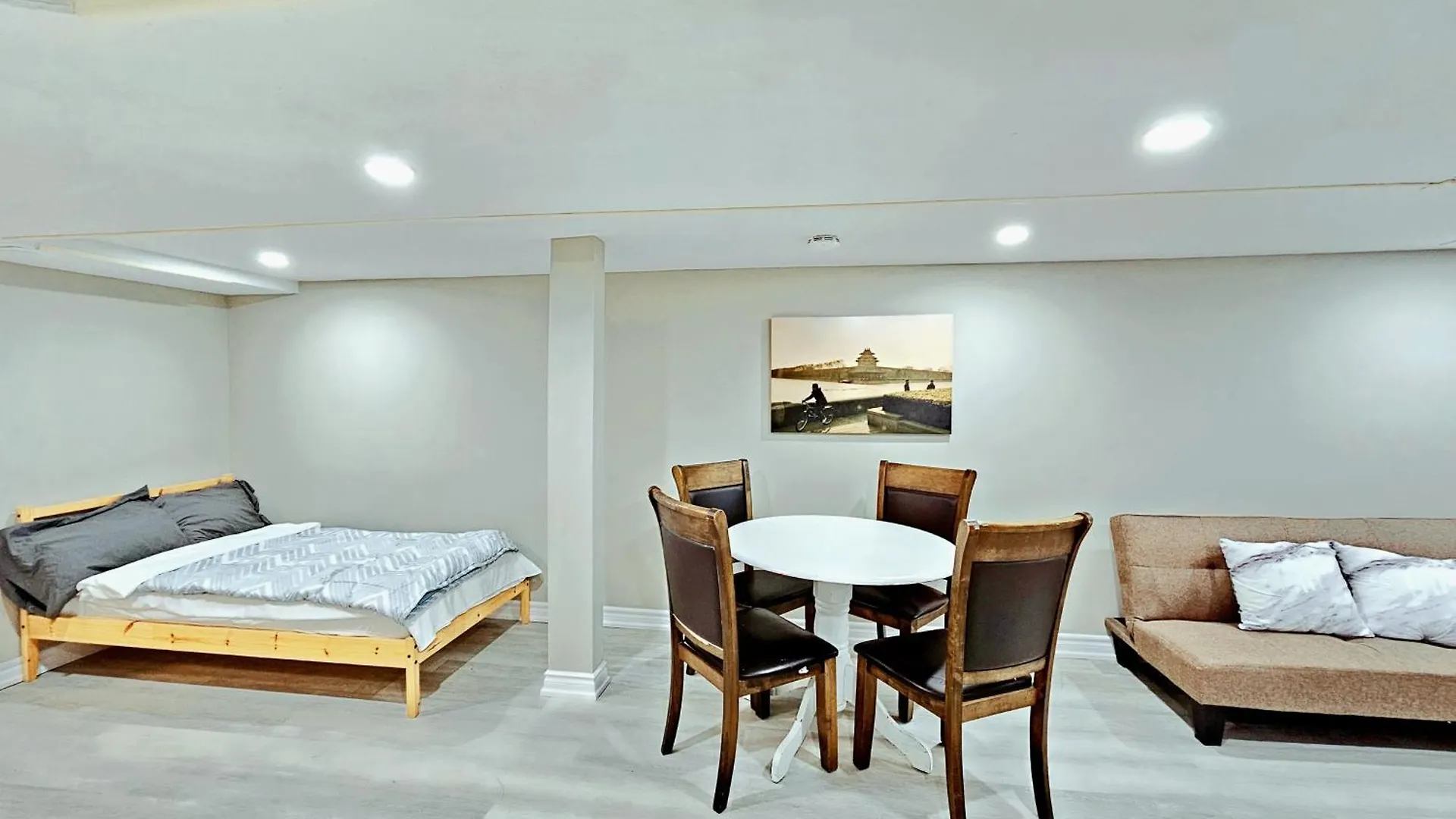 Central Downtown Toronto - Trinity Bellwood Park