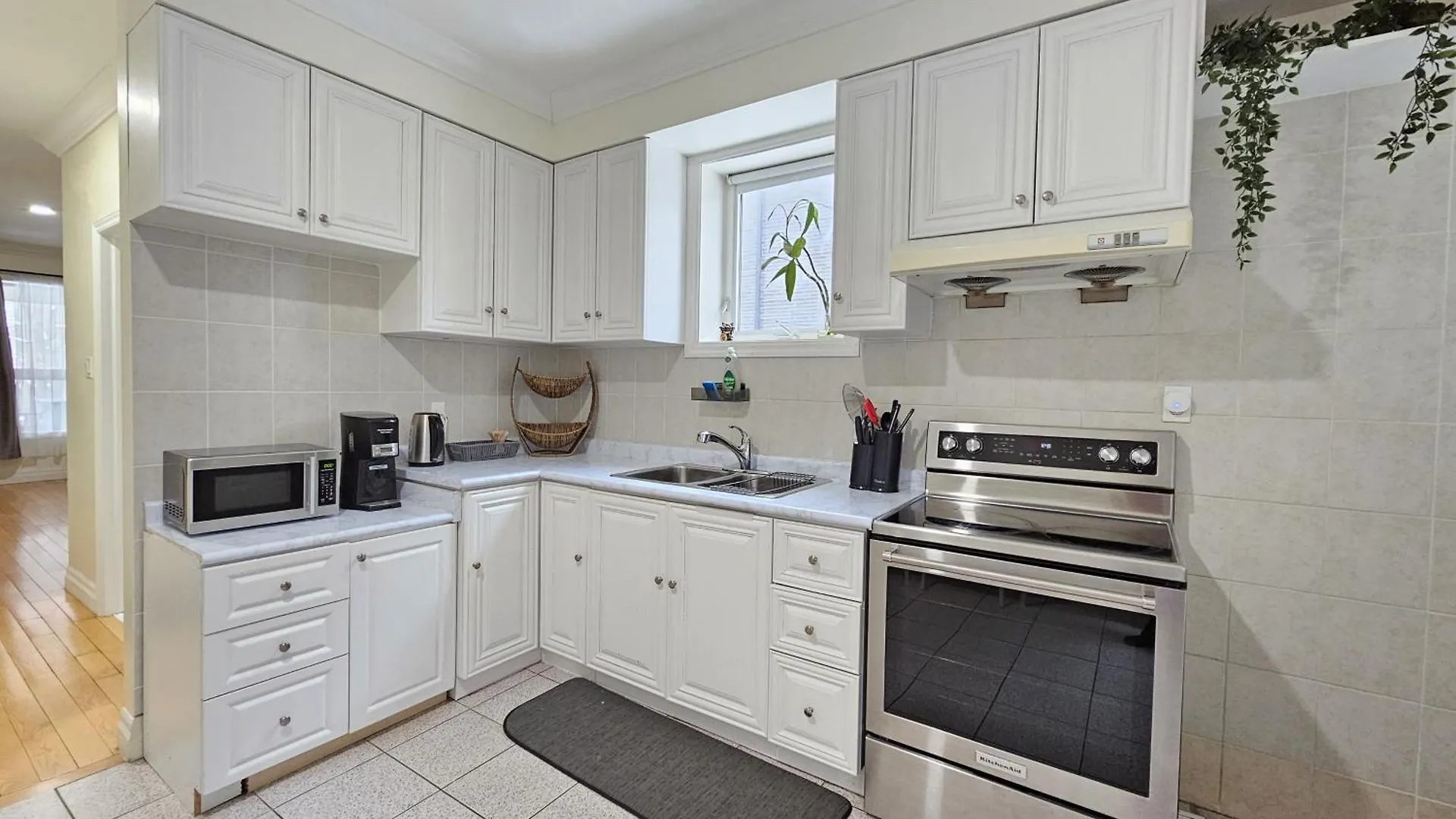 Apartment Central Downtown Toronto - Trinity Bellwood Park