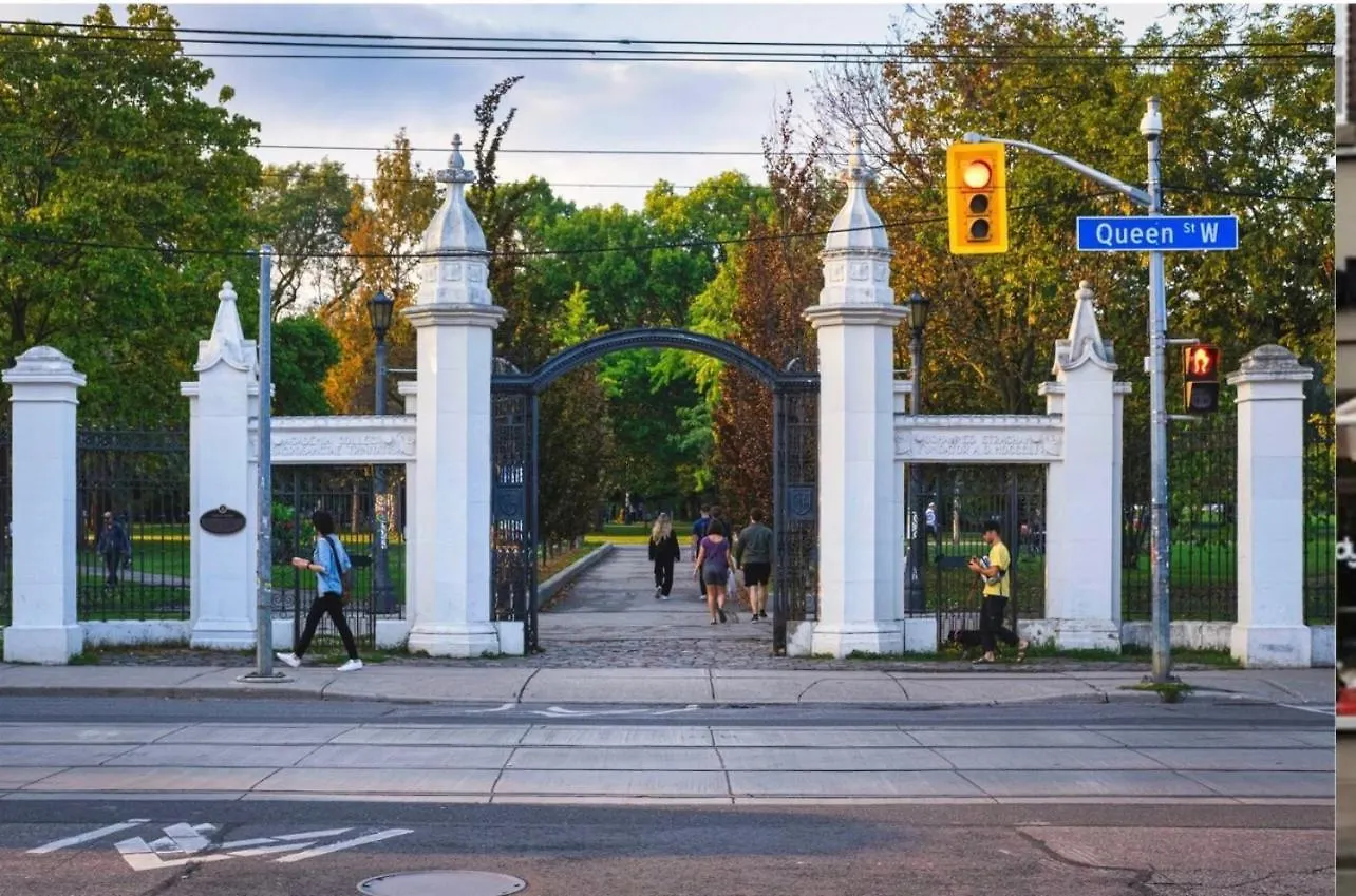 Central Downtown Toronto - Trinity Bellwood Park Apartment