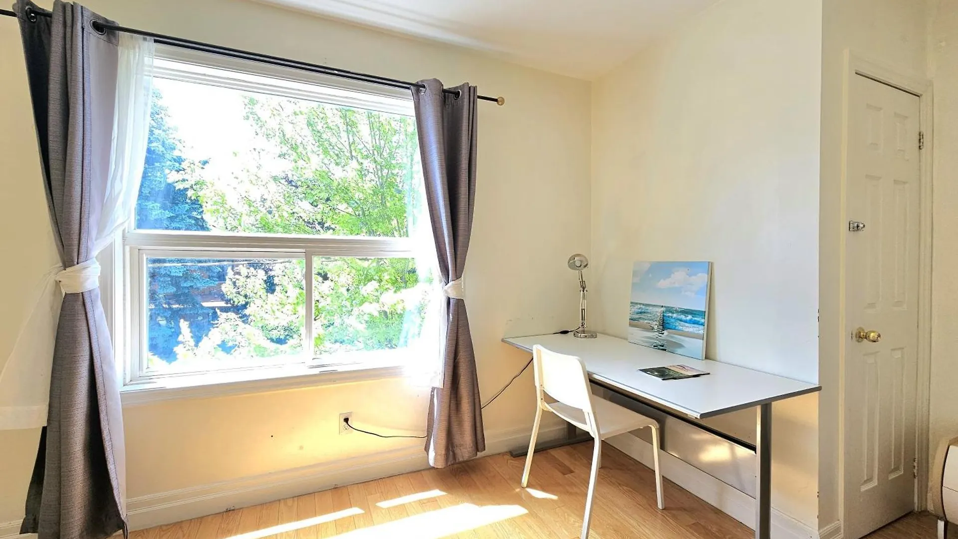 Apartment Central Downtown Toronto - Trinity Bellwood Park